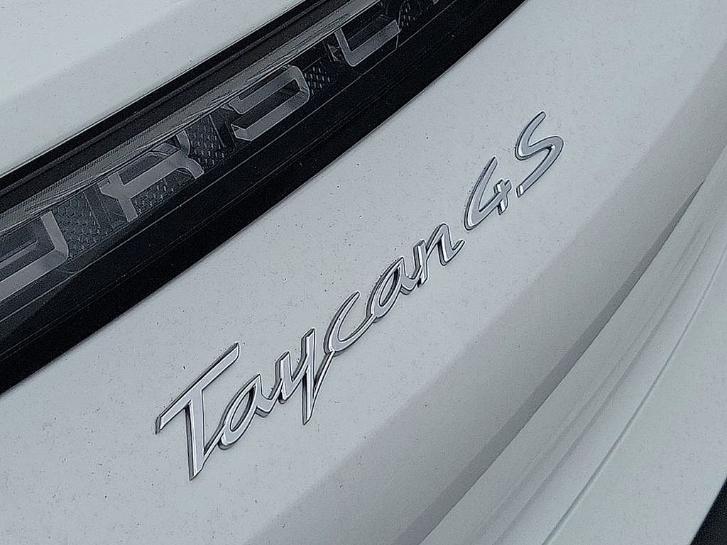 Thumbnail: 2025 Porsche Taycan - 25