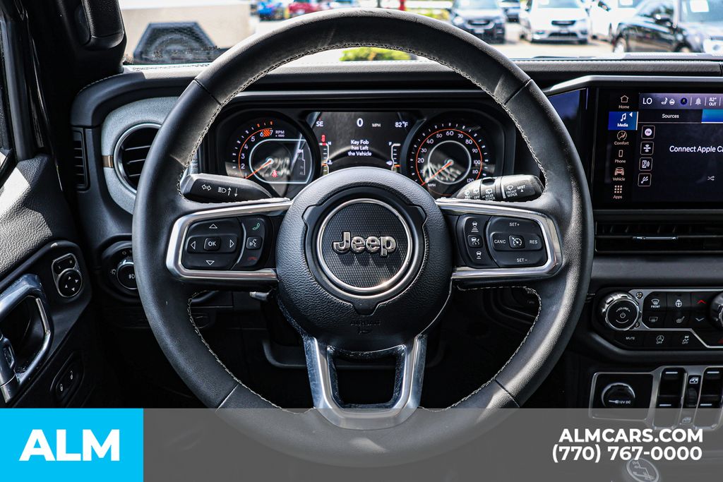 Used 2025 Black Jeep Sahara / MT Certified image 31