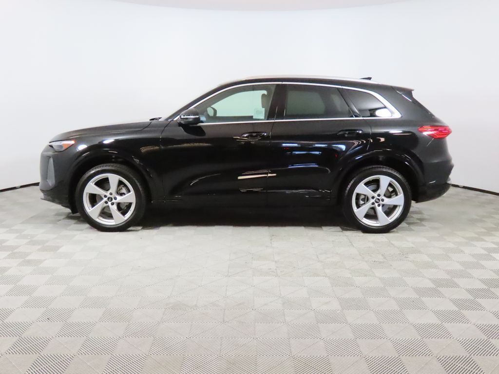 Thumbnail: 2025 Audi Q5 - 2