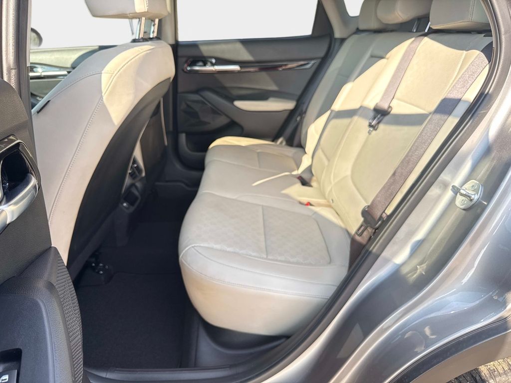 Used 2023 Kia Seltos SUV