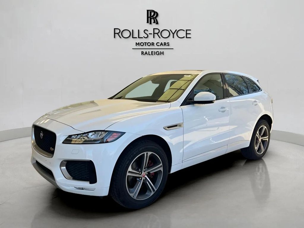 White 2020 Jaguar F-PACE SUV / Crossover All-Wheel Drive 8-Speed Automatic
