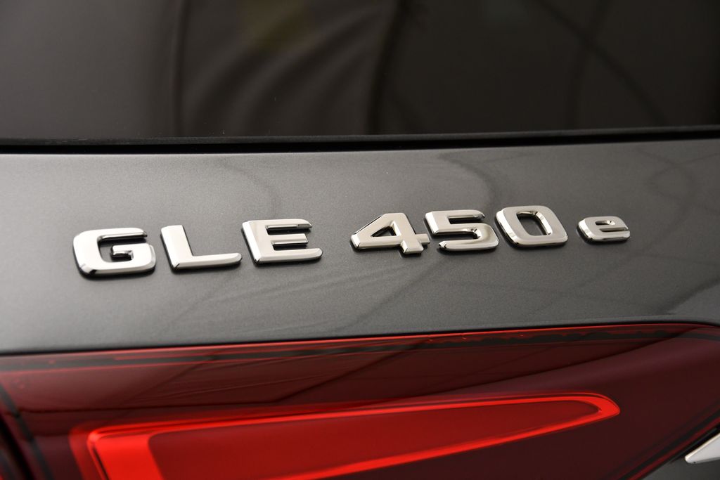 Thumbnail: 2025 Mercedes-Benz GLE - 9
