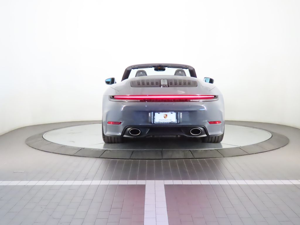 Thumbnail: 2025 Porsche 911 - 14