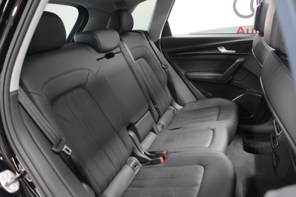Thumbnail: 2019 Audi Q5 - 32