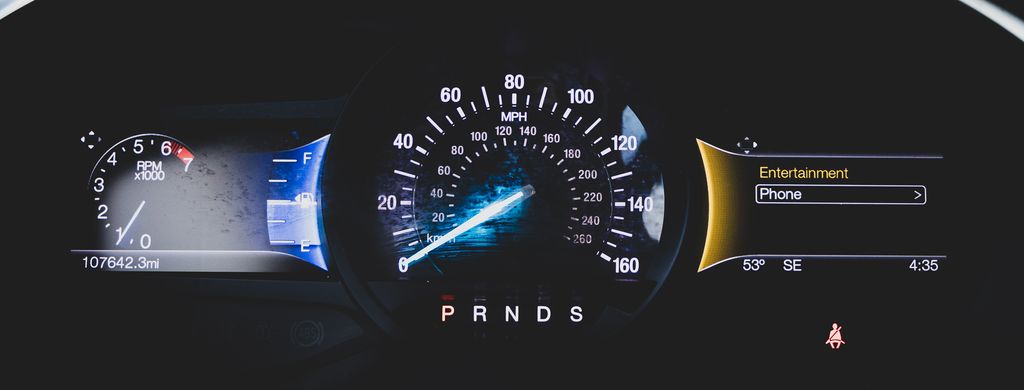 View vehicle photo 7