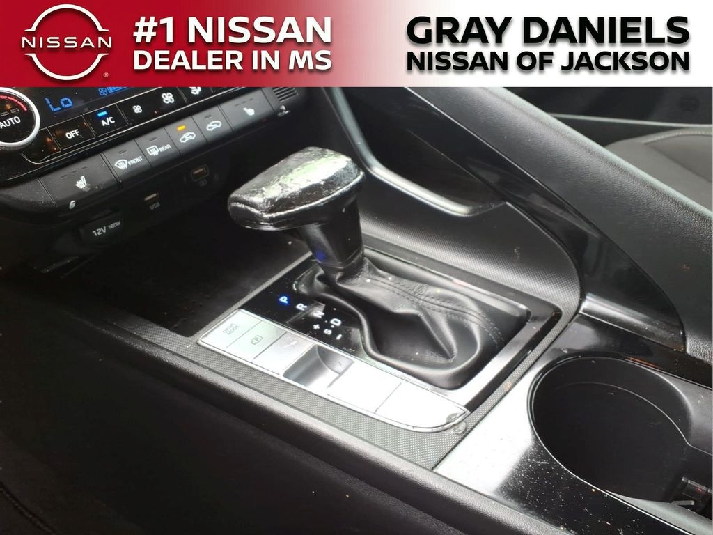 Used 2021 Hyundai Elantra Sedan