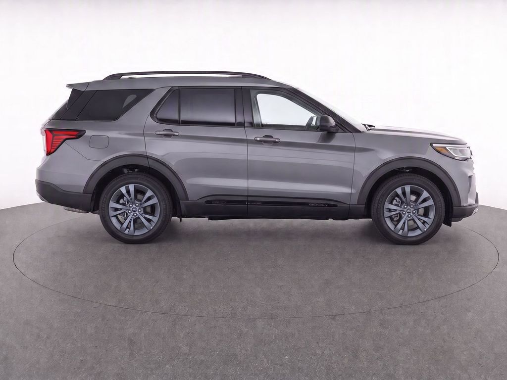 New 2026 Carbonized Gray Metallic Ford Active image 8