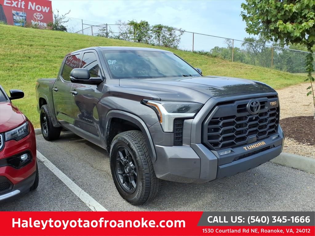 2023 Toyota Tundra SR5 CrewMax Cab 4WD