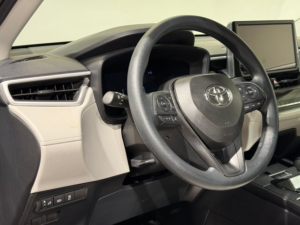 Thumbnail: 2026 Toyota Corolla Cross - 17