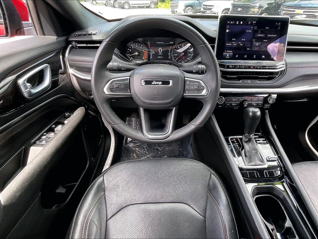 2023 Jeep Compass — photo 16