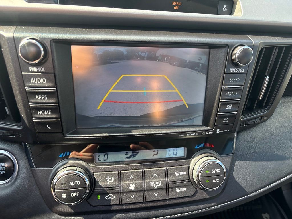 Thumbnail: 2016 Toyota RAV4 - 15