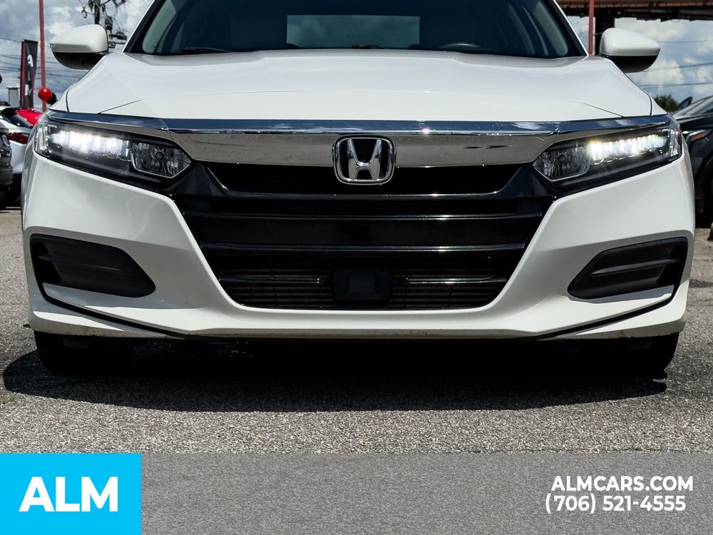 Used 2018 White Honda LX image 8