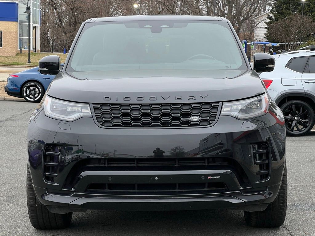 2023 Land Rover Discovery S R-Dynamic photo