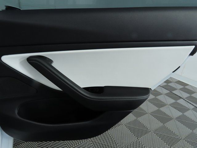 Thumbnail: 2019 Tesla Model 3 - 28