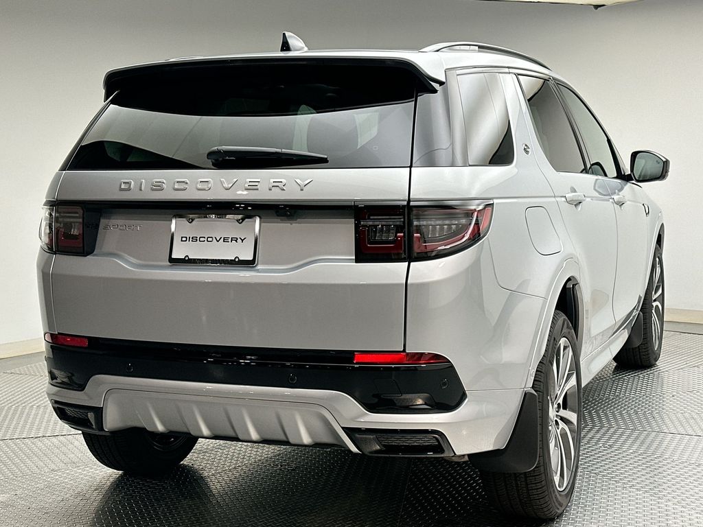 Thumbnail: 2025 Land Rover Discovery Sport - 3