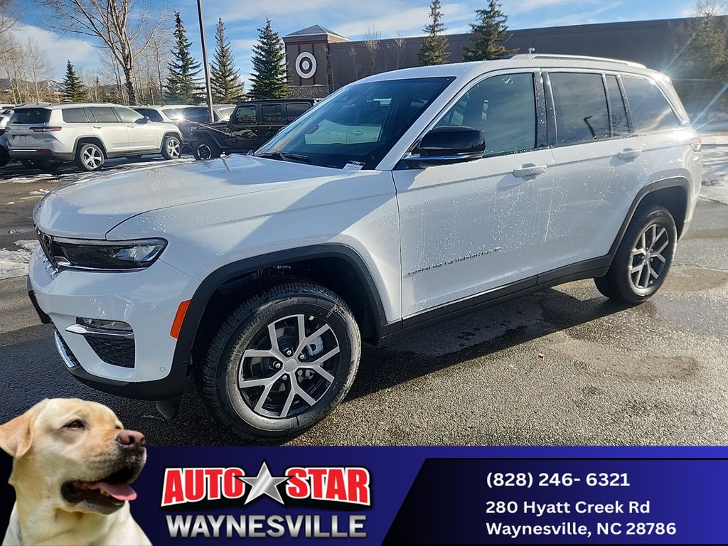 new 2025 Jeep Grand Cherokee car, priced at $47,990
