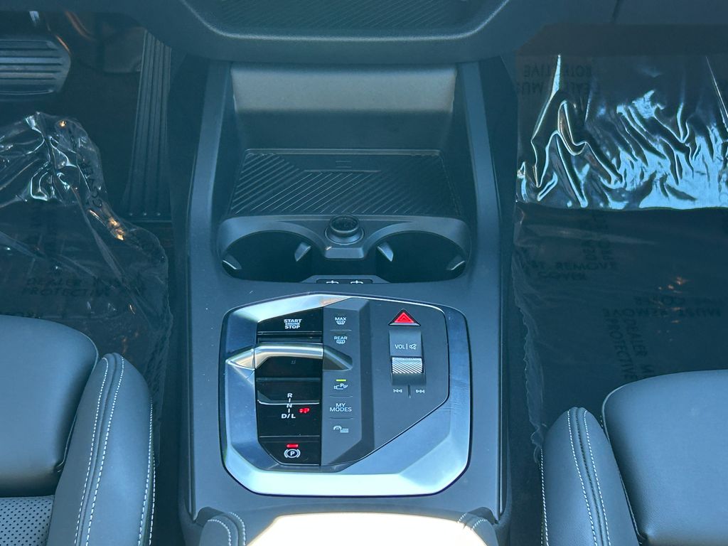 Thumbnail: 2025 BMW 2 Series - 27