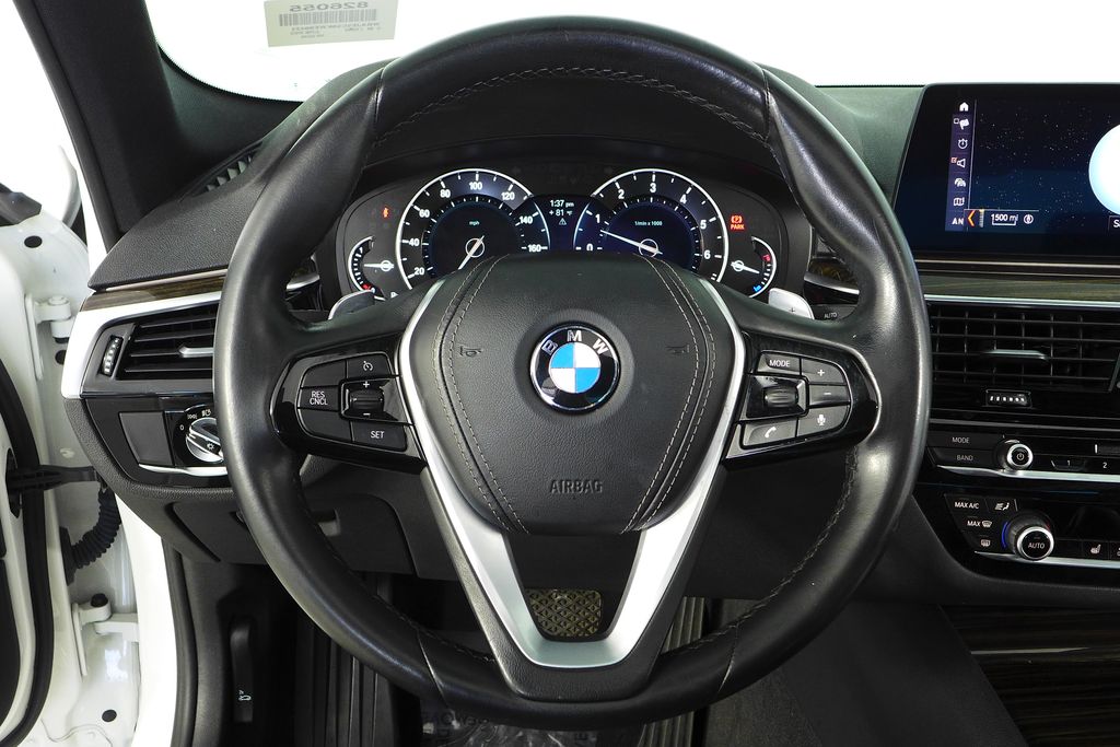 Thumbnail: 2019 BMW 5 Series - 28