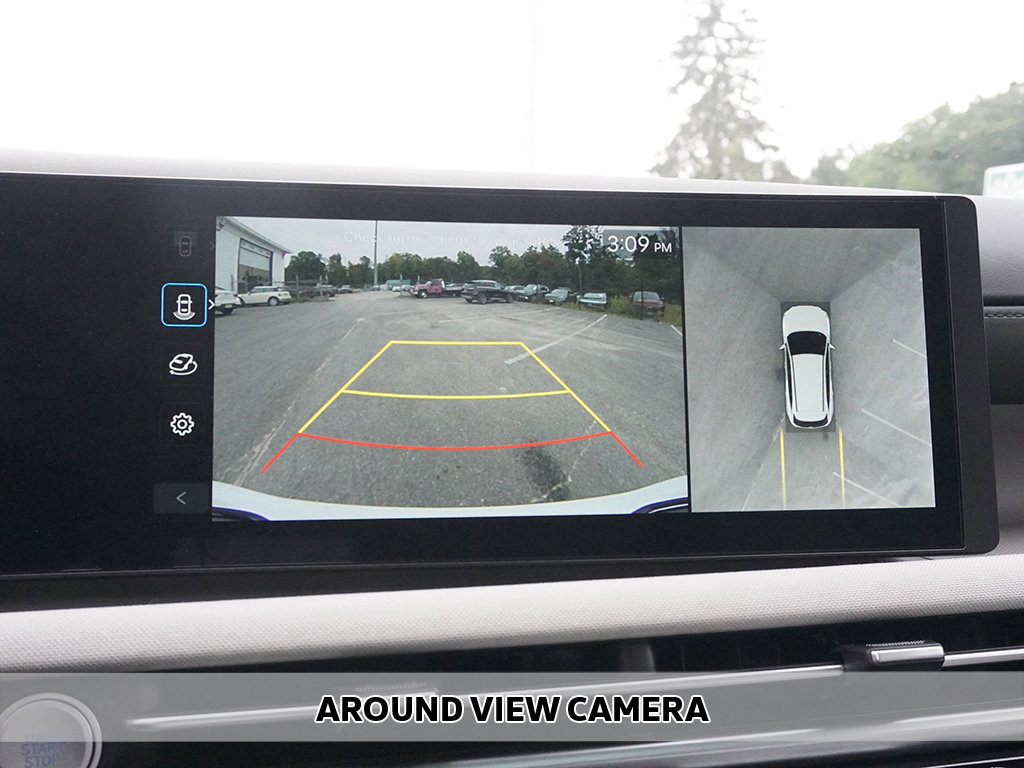 Used 2025 White Hyundai Limited image 7