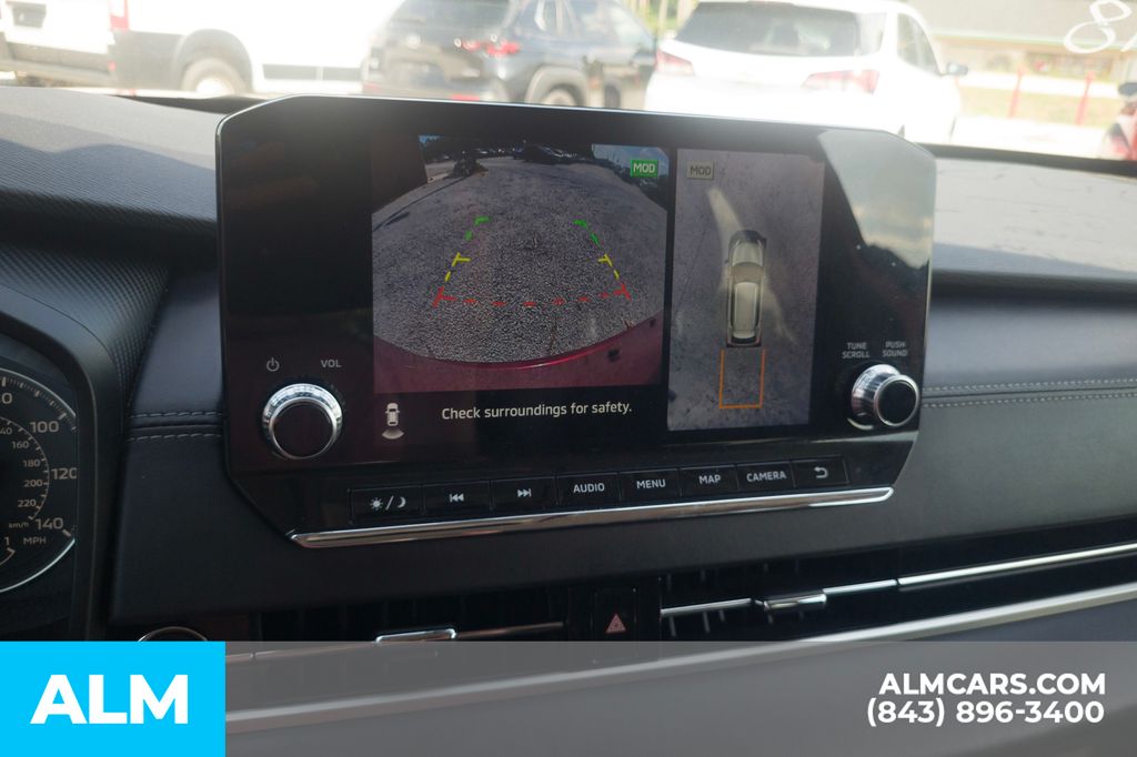 Used 2024 Black Mitsubishi SE image 9