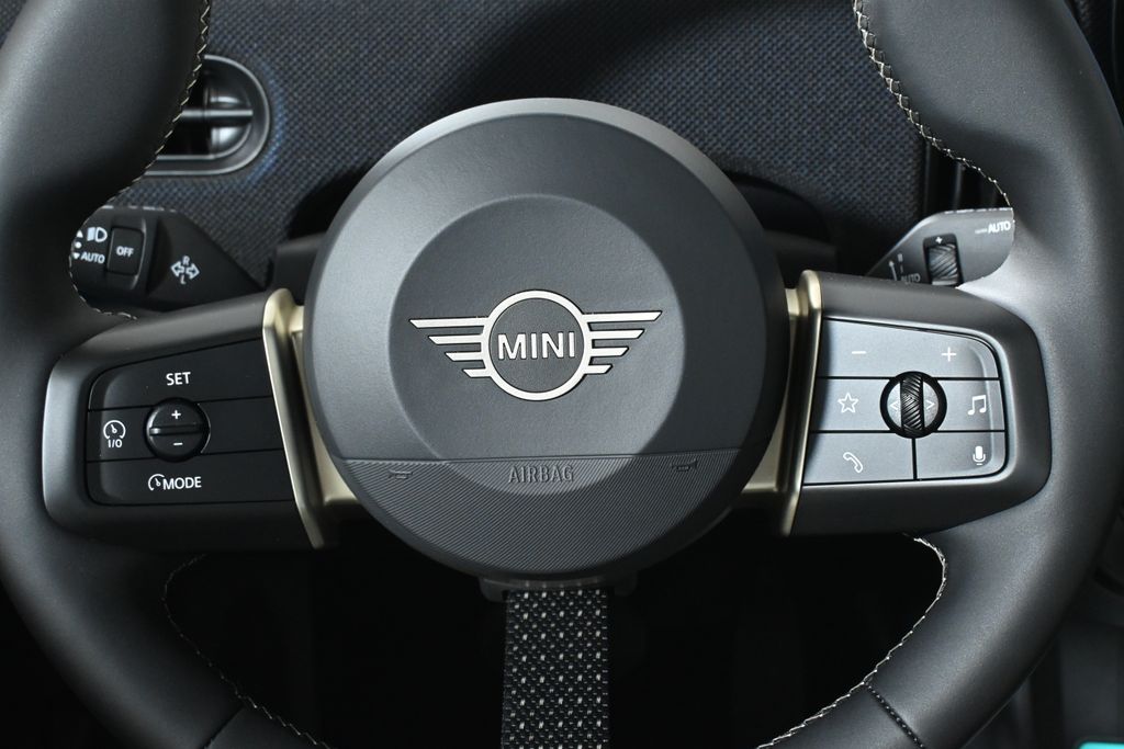 Thumbnail: 2026 MINI Cooper - 18