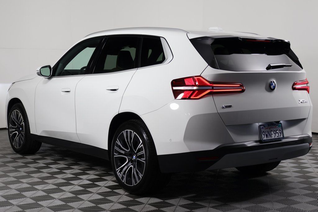 Thumbnail: 2026 BMW X3 - 6