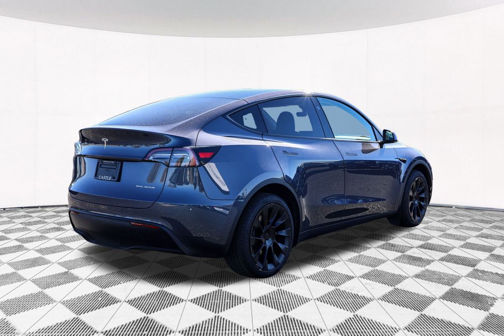 2023 Tesla Model Y Long Range 9