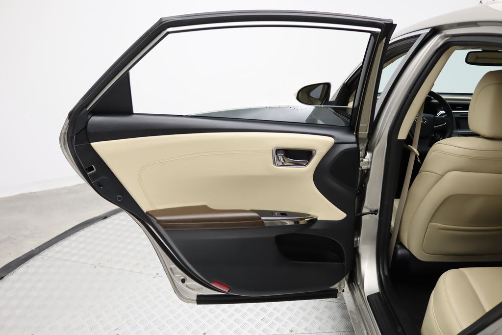 Thumbnail: 2013 Toyota Avalon - 21