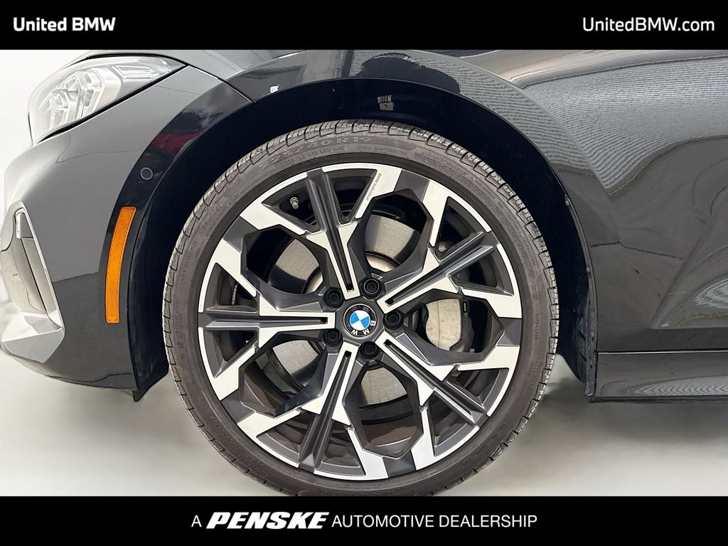 Thumbnail: 2025 BMW 3 Series - 2