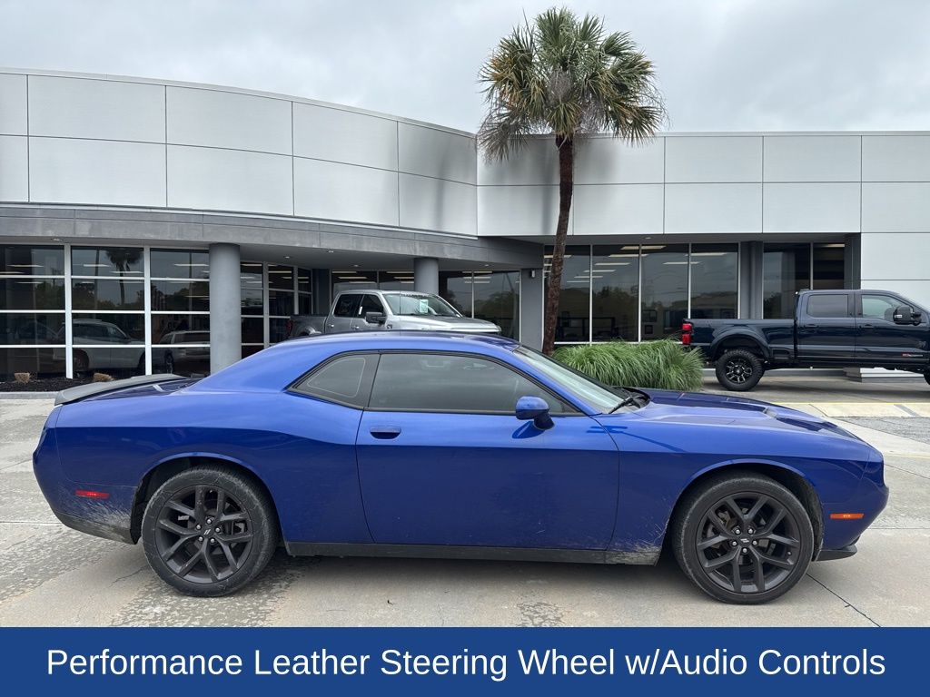 2022 Dodge Challenger SXT