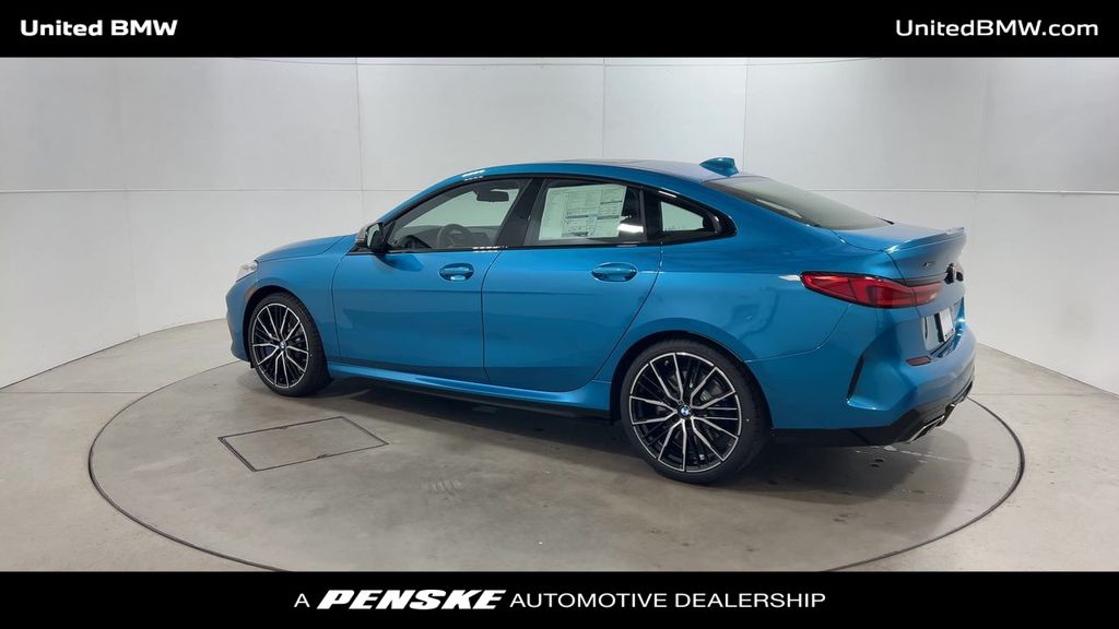 2024 BMW 2 Series M235i xDrive 6