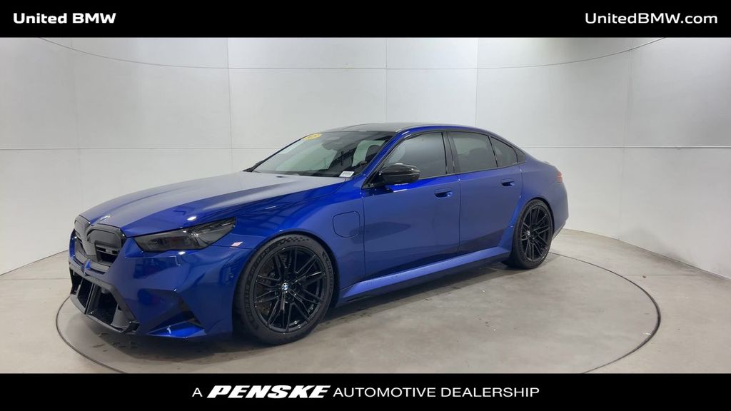Thumbnail: 2025 BMW M5 - 4