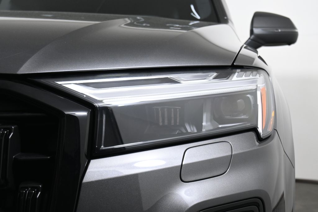 Thumbnail: 2026 Audi Q7 - 10