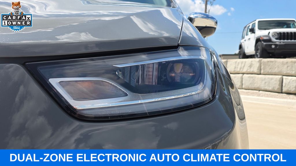 2023 Chrysler Pacifica Limited - Photo 9