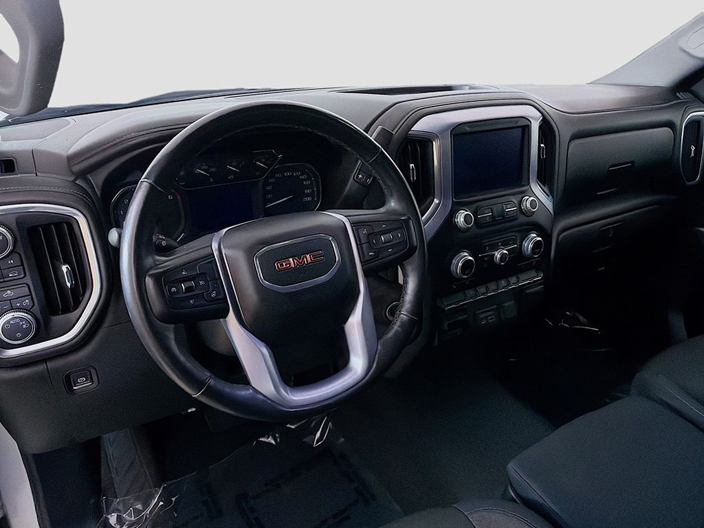 Used 2019 Silver GMC SLE image 17