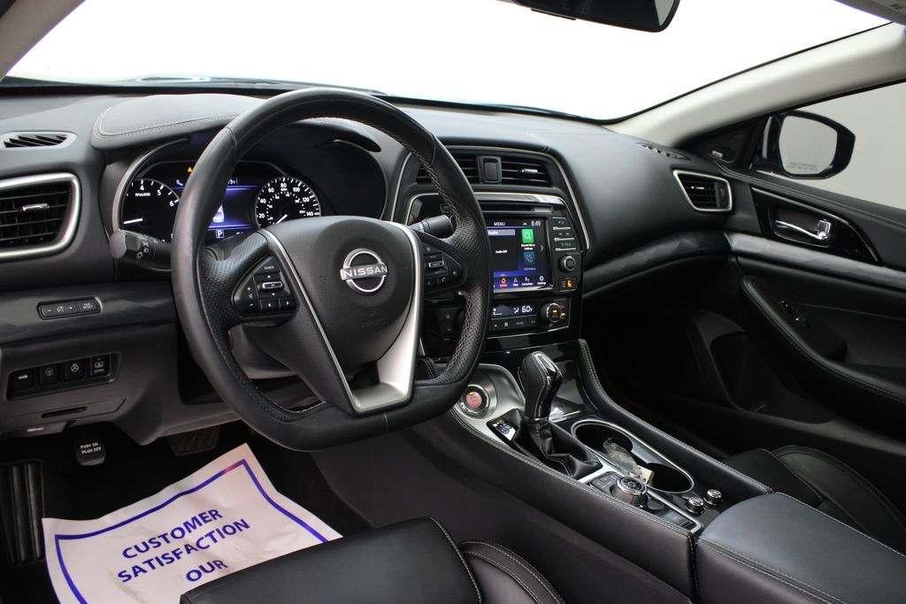 used 2023 Nissan Maxima car