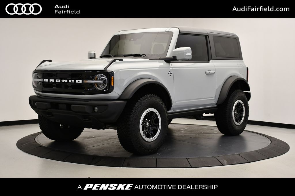2023 Ford Bronco 2-Door Outer Banks's photo