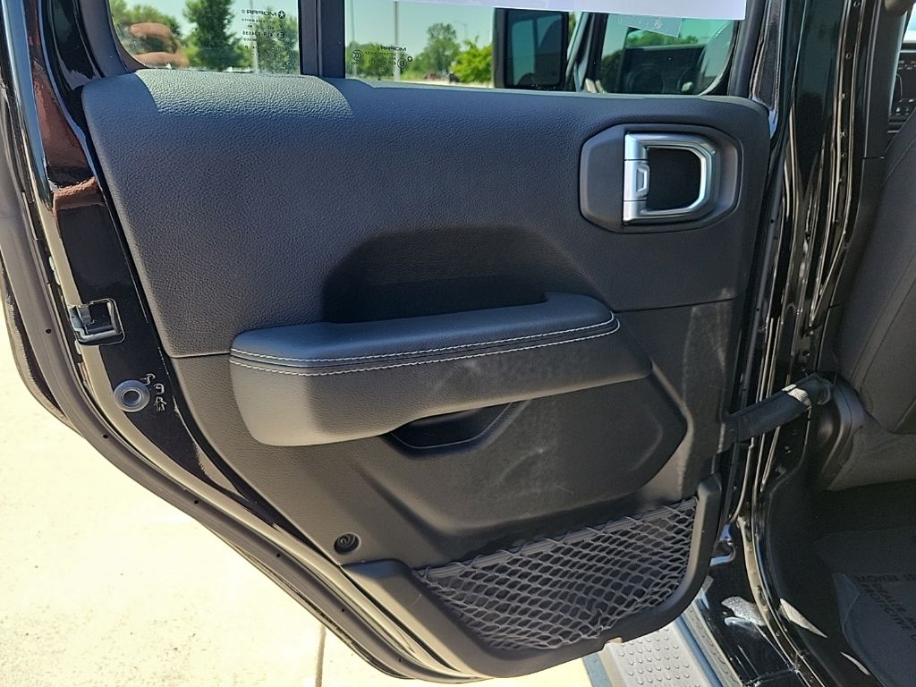 Used 2023 Jeep Wrangler SUV