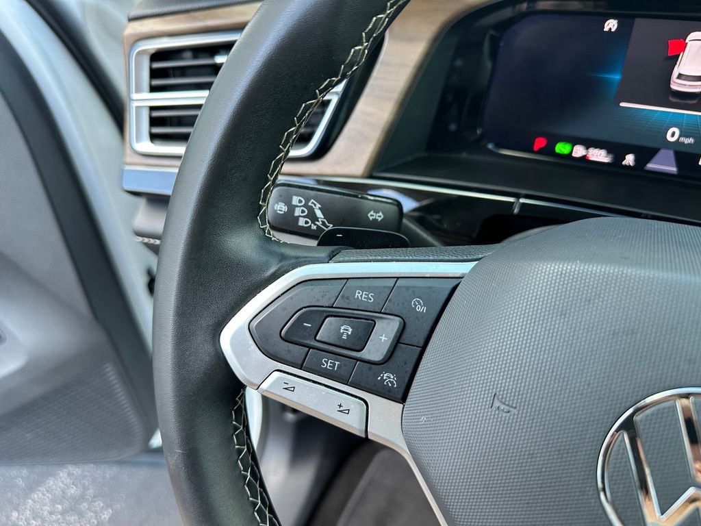 Used Car 2025 Volkswagen Atlas  2.0t Se W/technology For Sale Under $35,000 In Austin, Texas