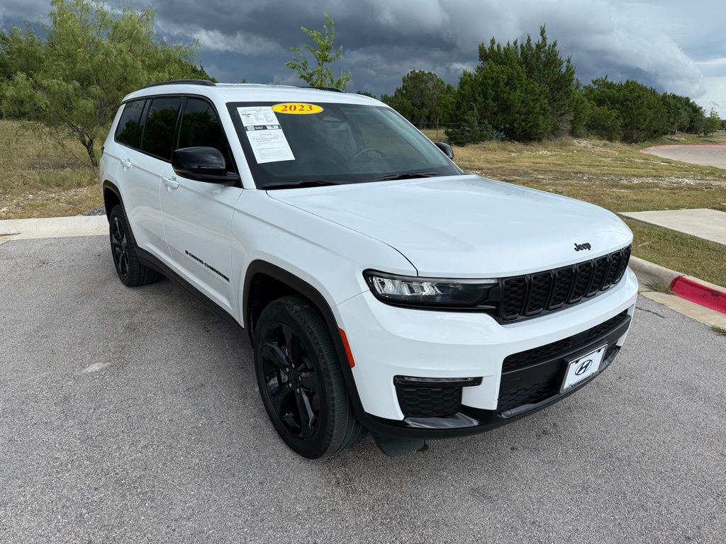 Thumbnail: 2023 Jeep Grand Cherokee L - 3
