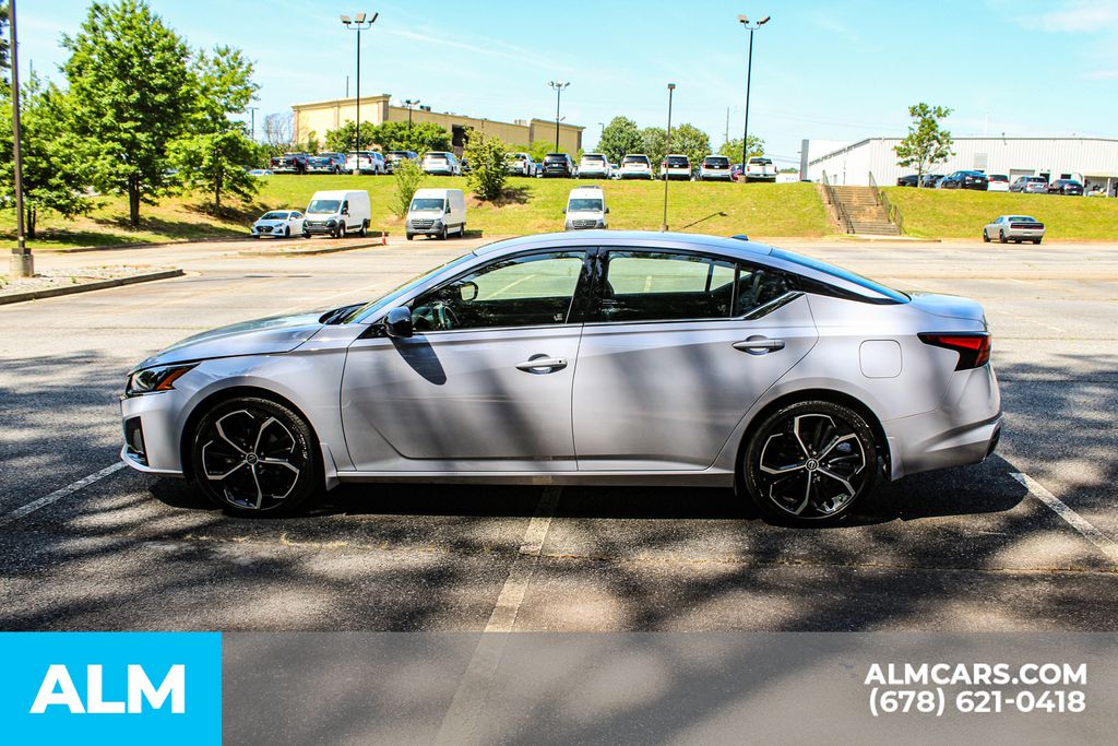 Used 2025 Gray Nissan 2.5 SR image 7