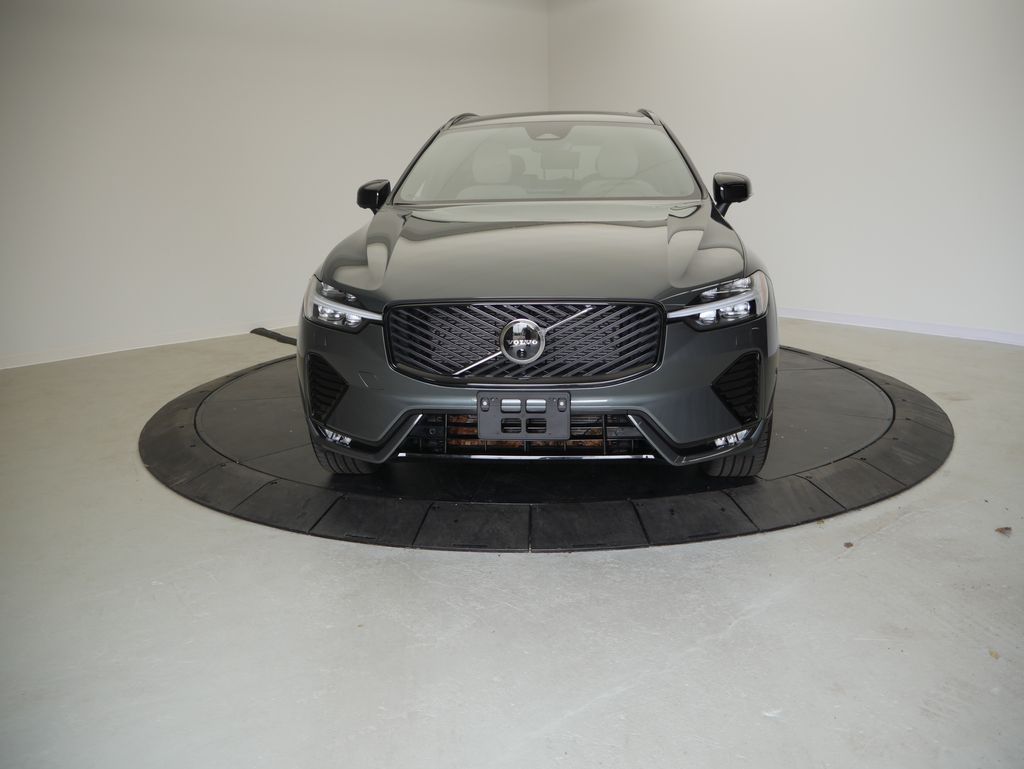 Thumbnail: 2026 Volvo XC60 - 8