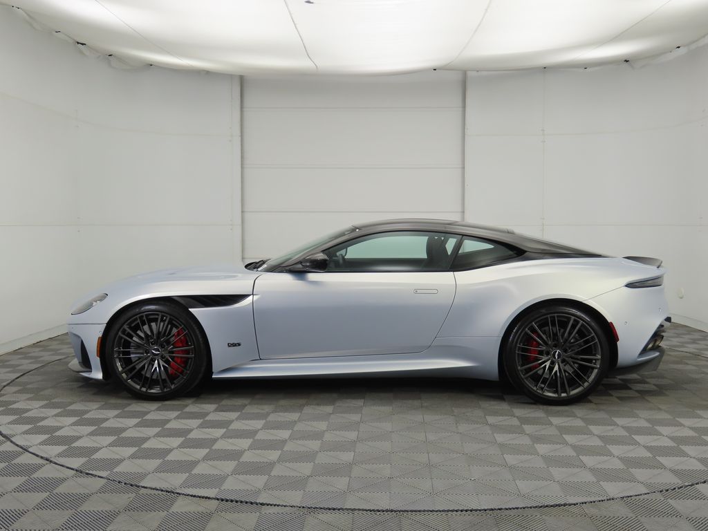 Thumbnail: 2023 Aston Martin DBS - 8