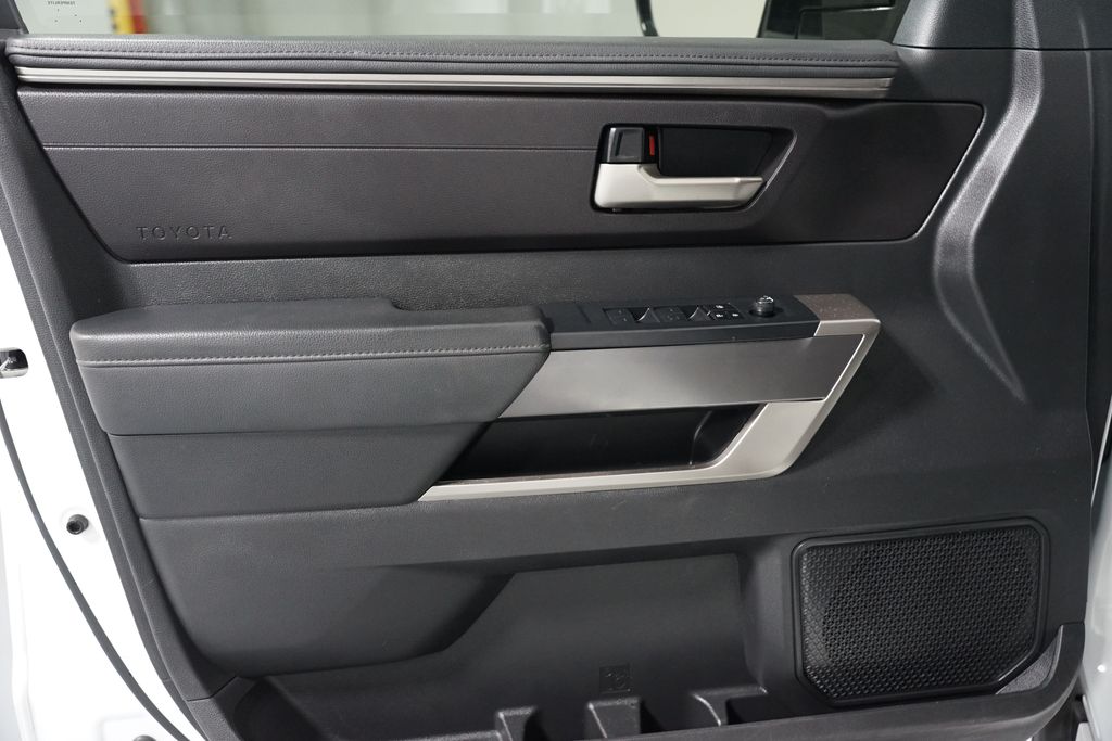 Thumbnail: 2024 Toyota Tundra - 31