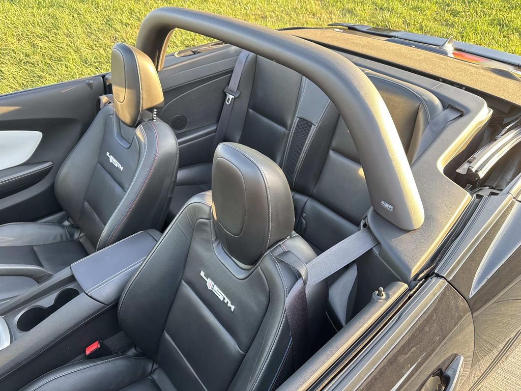 2012 Chevrolet Camaro 2SS photo 10
