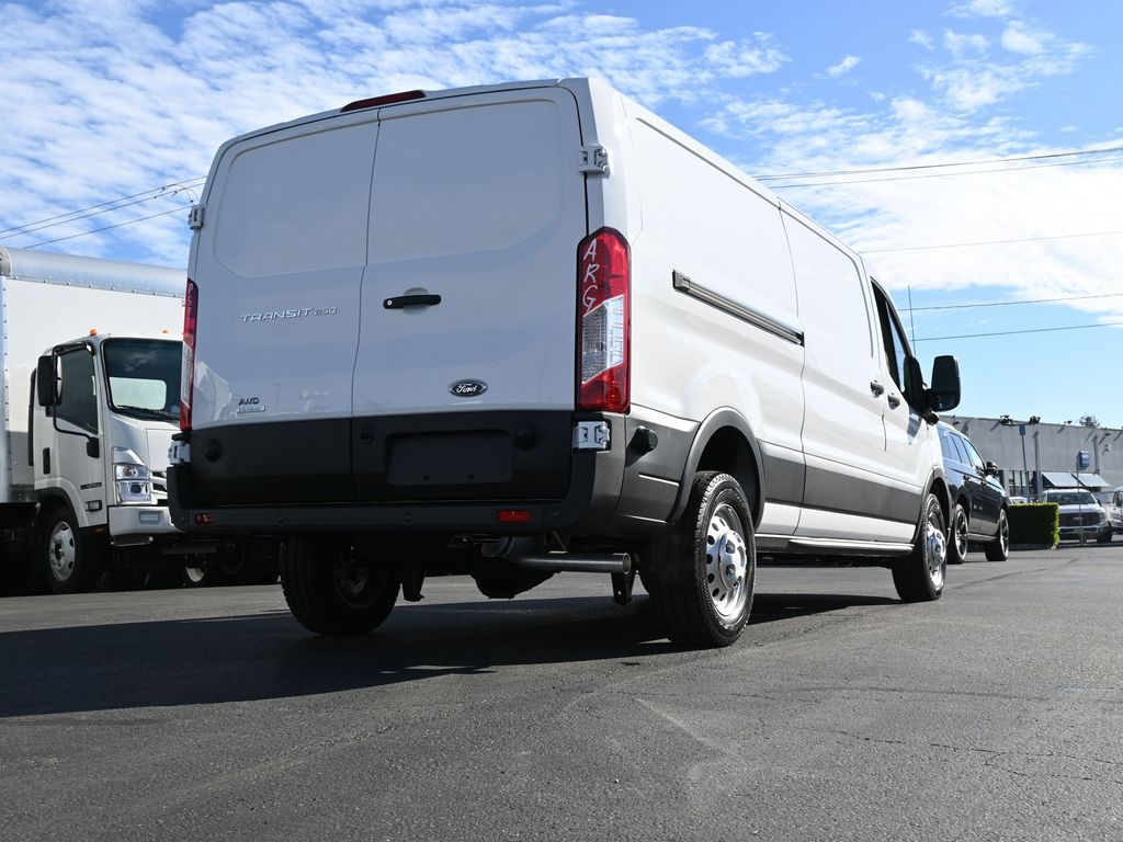 2024 Ford Transit 250