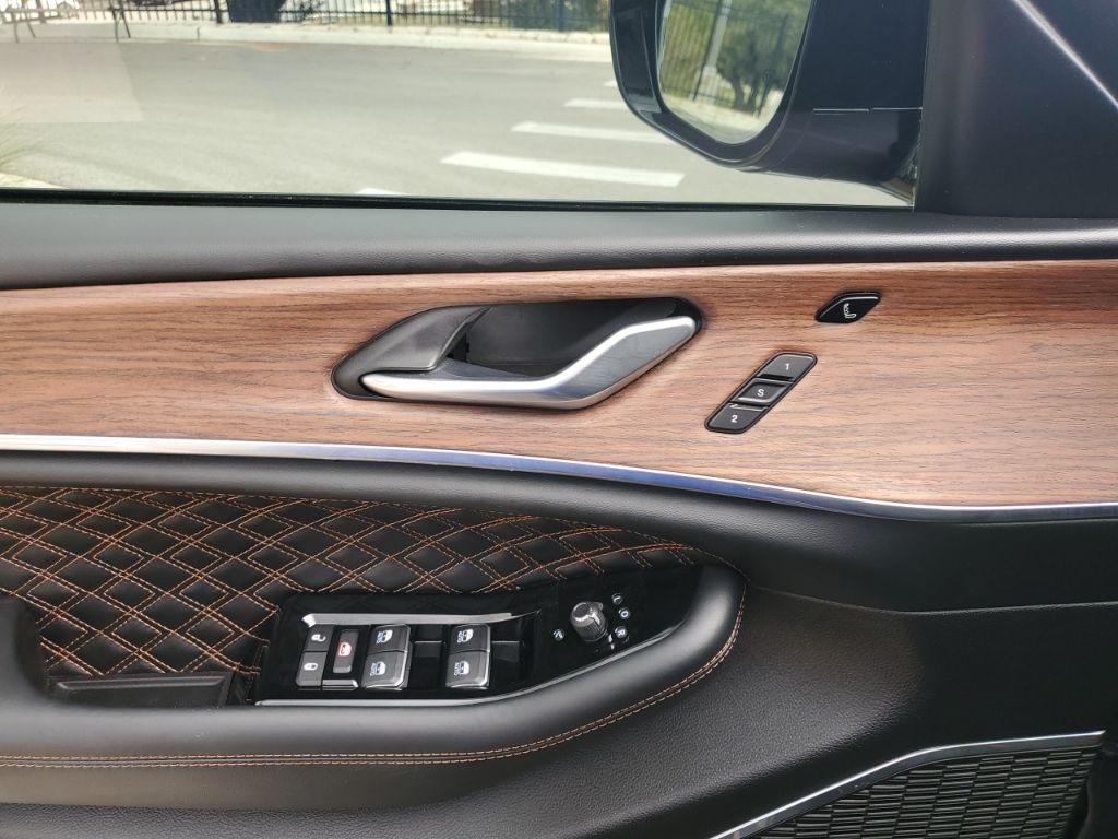 Used Car 2024 Jeep Grand Cherokee L  Summit For Sale Under $50,000 In Austin, Texas