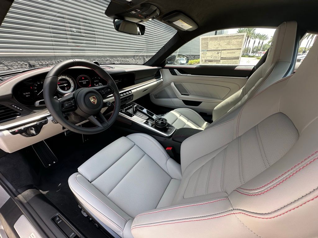 Thumbnail: 2024 Porsche 911 - 4