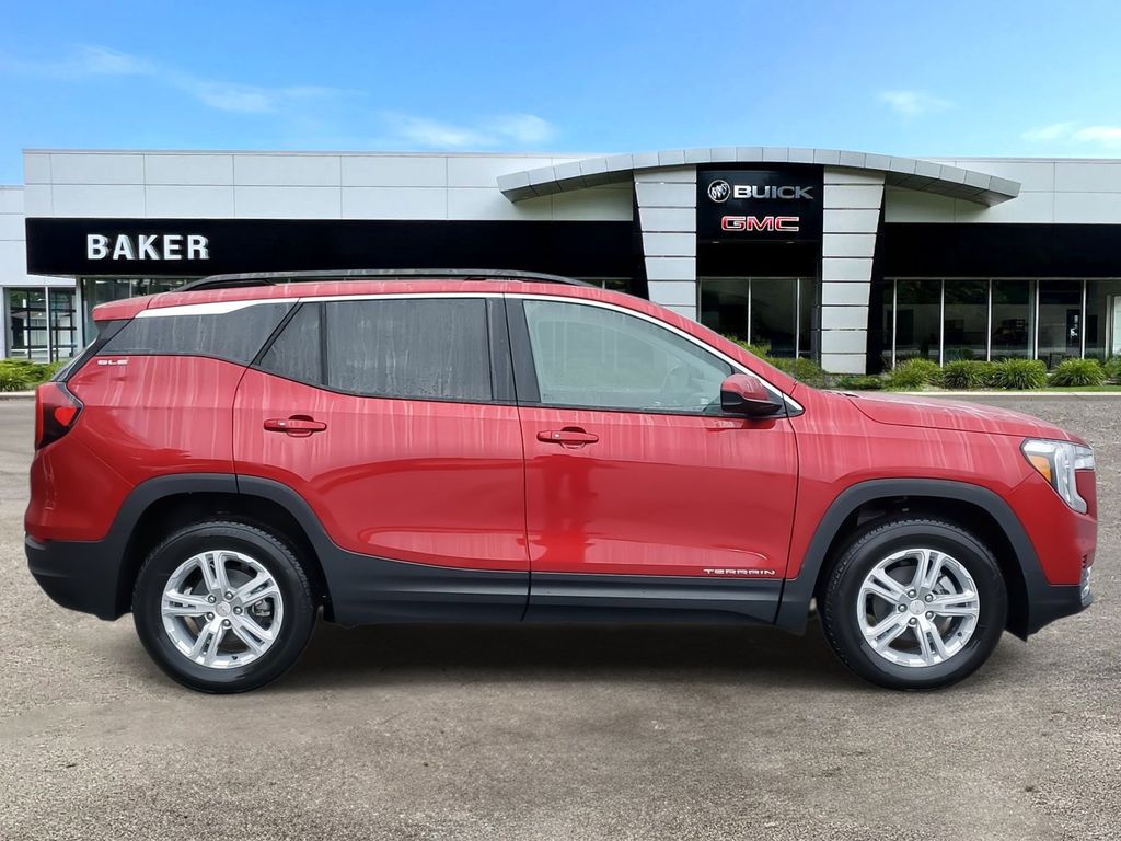 2024 GMC Terrain SLE 8