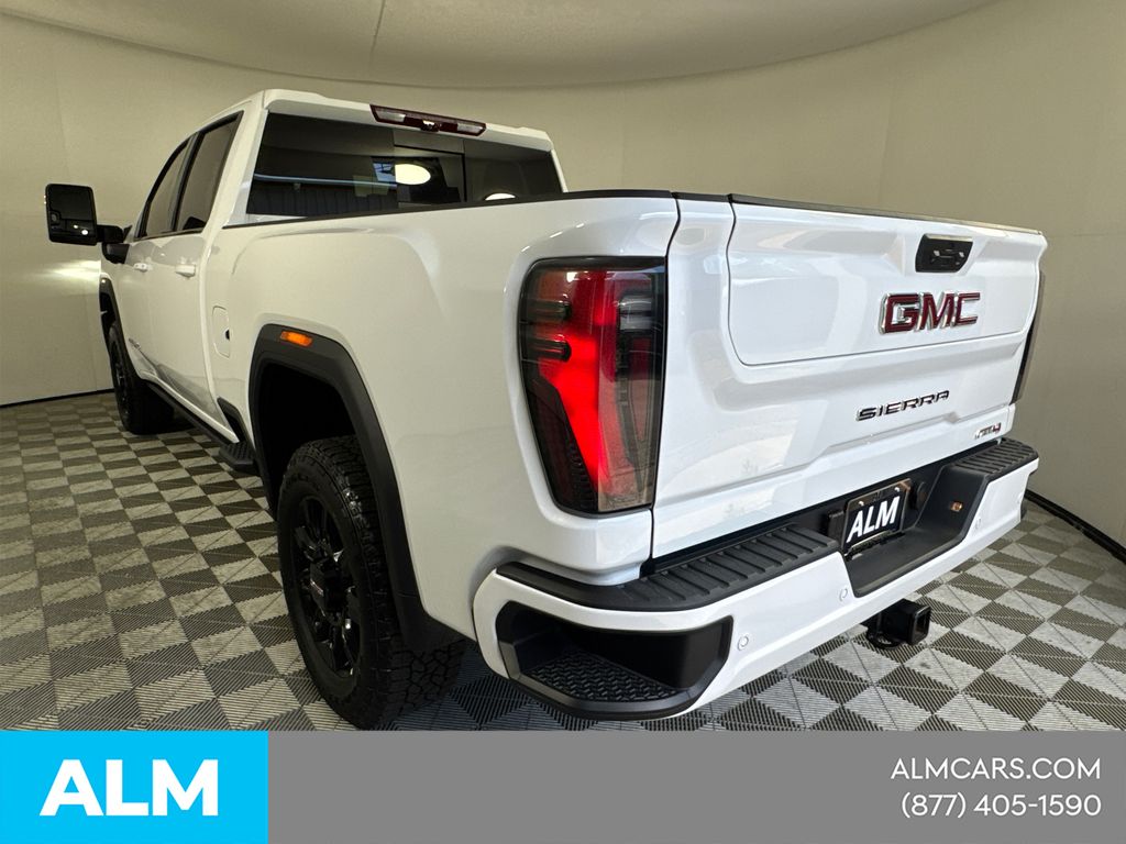 Used 2025 White GMC AT4 image 10